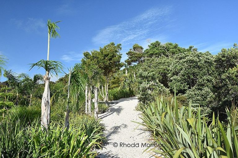 Photo of property in 23 Te Wairoa Lane, Tinopai, 0593