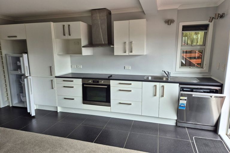 Photo of property in 15 Asquith Terrace, Brooklyn, Wellington, 6021