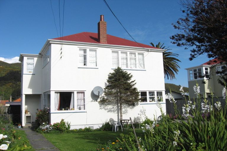 Photo of property in 132 Waiwhetu Road, Waterloo, Lower Hutt, 5011