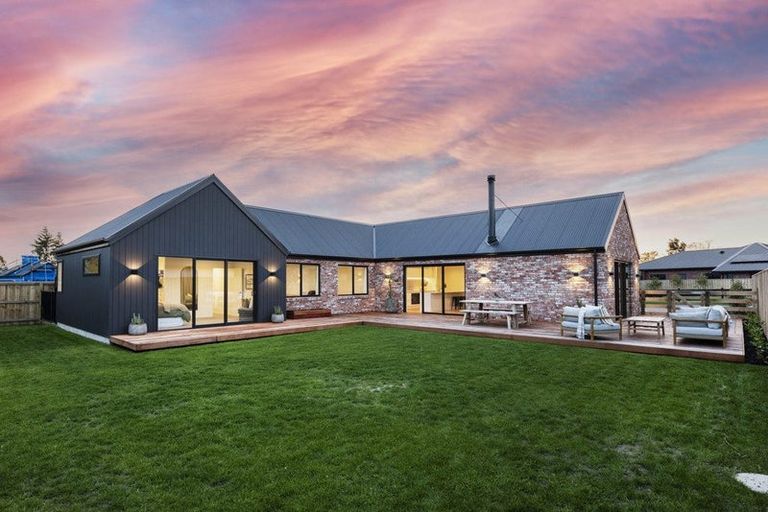 Photo of property in 28b Foster Place, Amberley, 7410