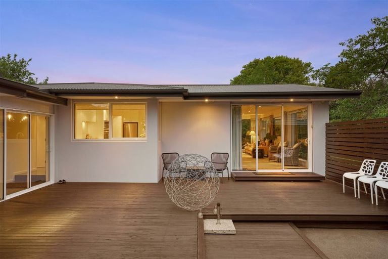 Photo of property in 22 Westburn Terrace, Burnside, Christchurch, 8041