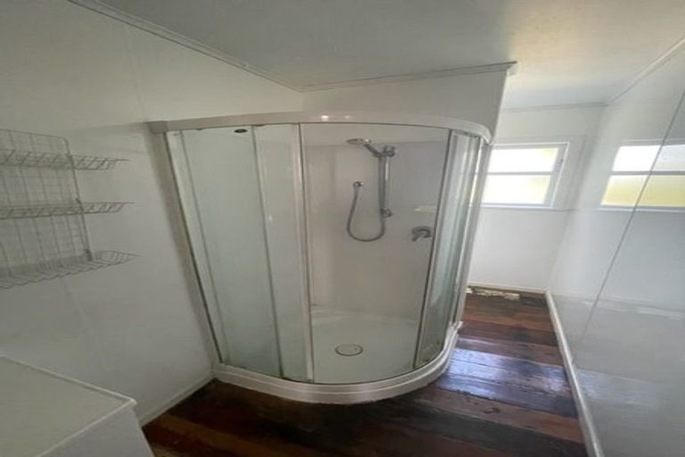 Photo of property in 60 Mortimer Terrace, Brooklyn, Wellington, 6021