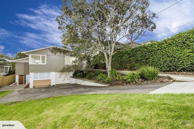 Photo of property in 1/15 Beulah Avenue, Rothesay Bay, Auckland, 0630