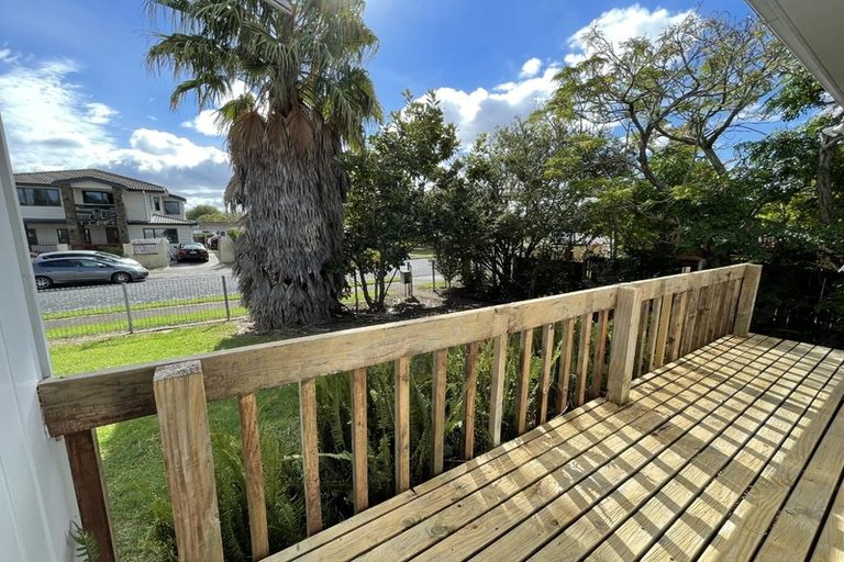 Photo of property in 42 Dillon Crescent, Clover Park, Auckland, 2019
