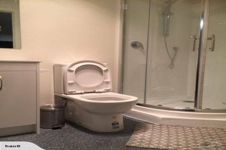 Photo of property in 34 Sandown Road, Rothesay Bay, Auckland, 0630