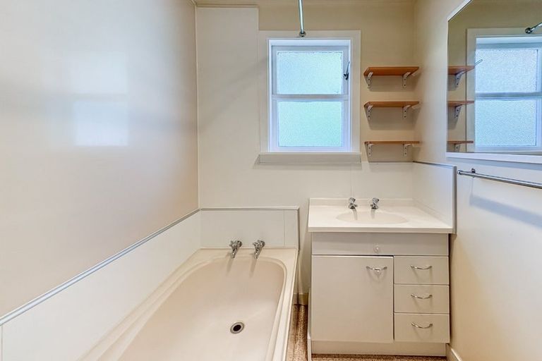 Photo of property in 64 Harper Street, Gonville, Whanganui, 4501