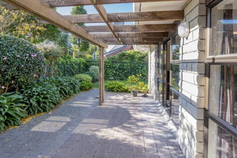 Photo of property in 5 Horopito Road, Waikanae, 5036
