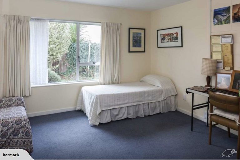 Photo of property in 2/139 Weston Road, St Albans, Christchurch, 8052
