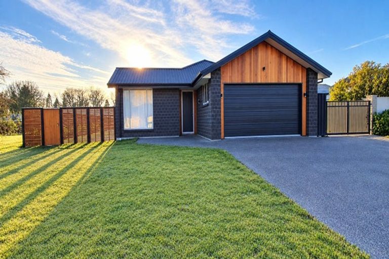 Photo of property in 4 Hunter Crescent, Waimate, 7924
