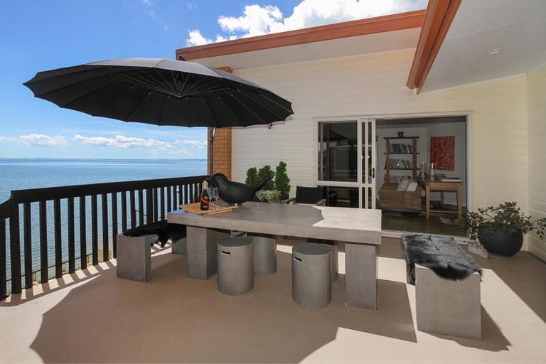 Photo of property in 16a Crispe Road, Clarks Beach, 2122