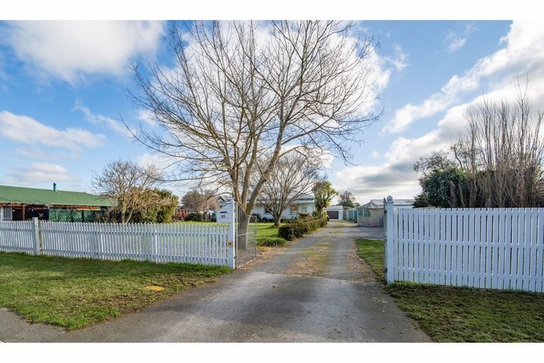 Photo of property in 53 Railway Road, Rangiora, 7400
