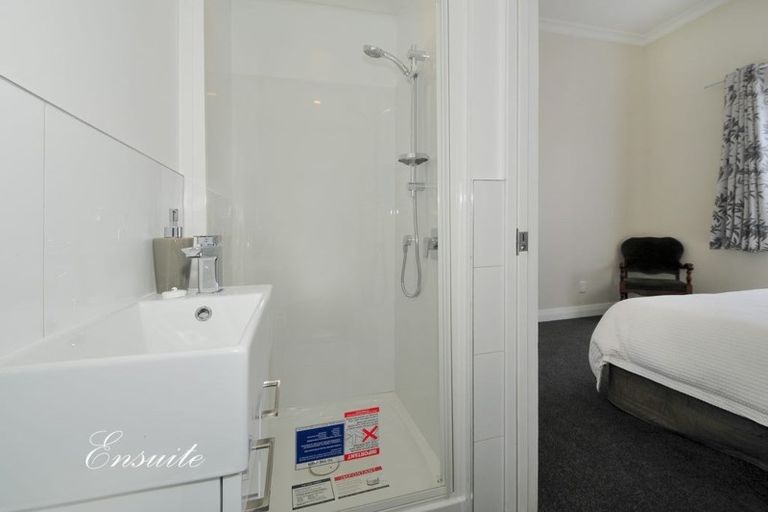 Photo of property in 22 Elizabeth Street, Petone, Lower Hutt, 5012