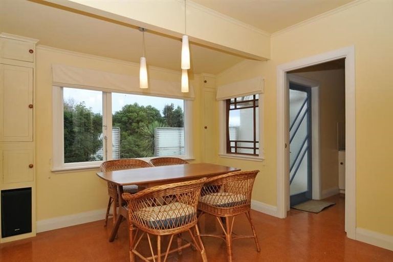 Photo of property in 14 Somerset Avenue, Newtown, Wellington, 6021