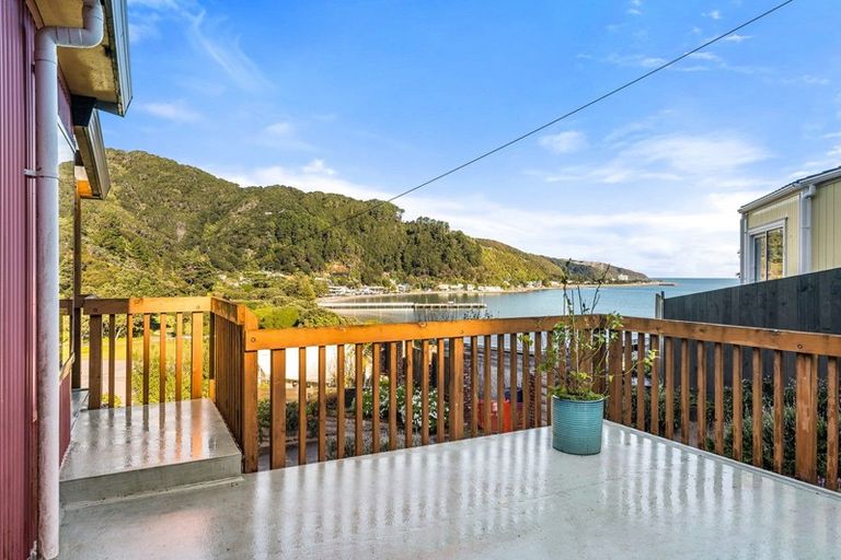 Photo of property in 13a Ferry Road, Days Bay, Lower Hutt, 5013