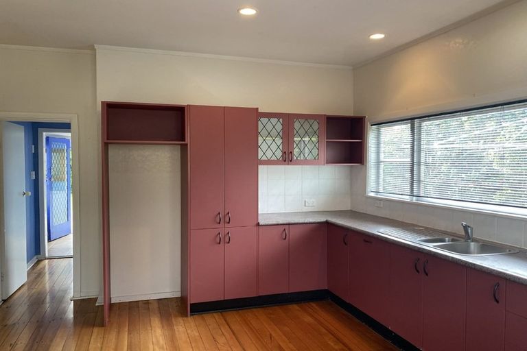 Photo of property in 22 Main Road, Waikanae, 5036