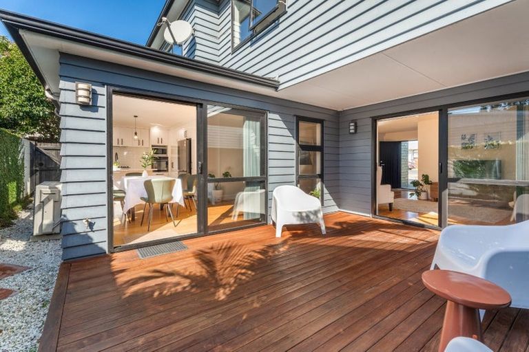 Photo of property in 19a Muir Avenue, Mangere Bridge, Auckland, 2022