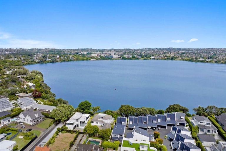 Photo of property in 204 Hurstmere Road, Takapuna, Auckland, 0622