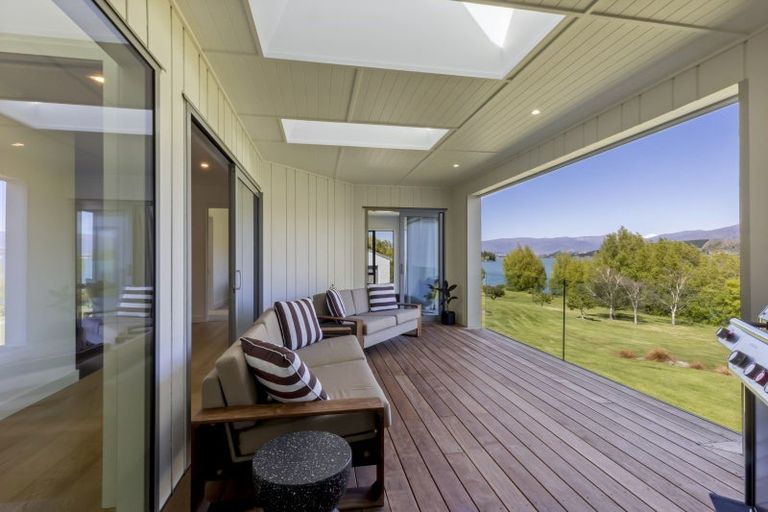 Photo of property in 485 Tarras-cromwell Road, Northburn, Cromwell, 9383