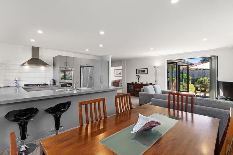 Photo of property in 66 Carrington Drive, Papamoa Beach, Papamoa, 3118