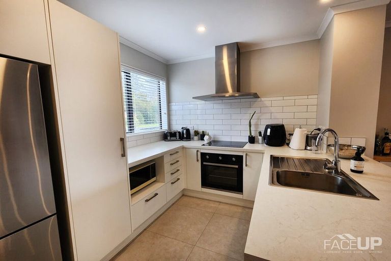 Photo of property in 48 Clark Road, Hobsonville, Auckland, 0616