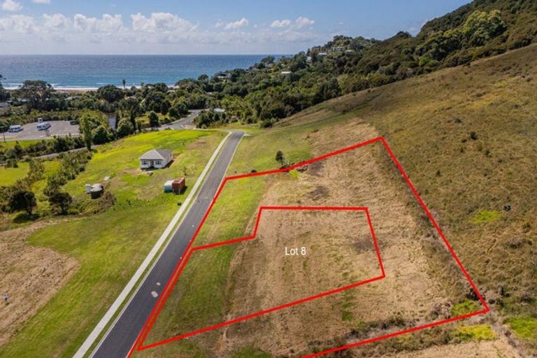 Photo of property in 9 Te Puia Place, Hot Water Beach, 3591