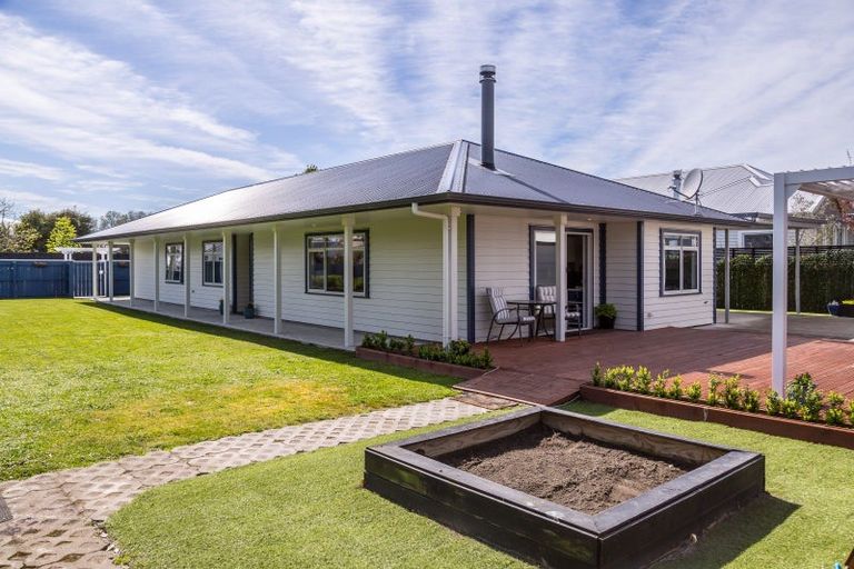 Photo of property in 14a Cotter Street, Greytown, 5712