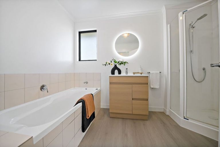 Photo of property in 45 Kittiwake Drive, Schnapper Rock, Auckland, 0632