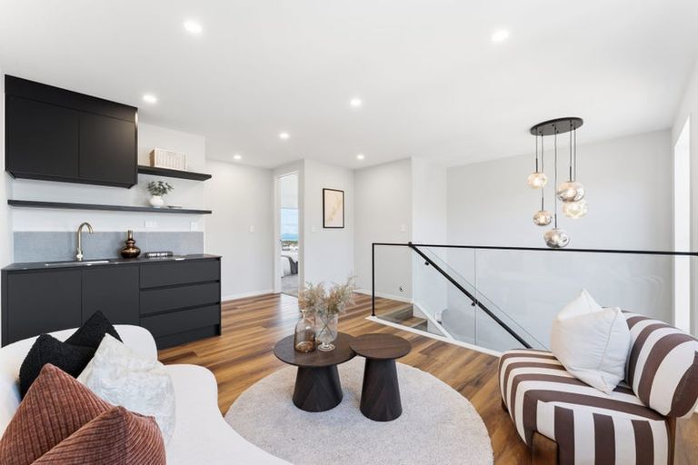 Photo of property in 25 Kumukumu Road, Long Bay, Auckland, 0630