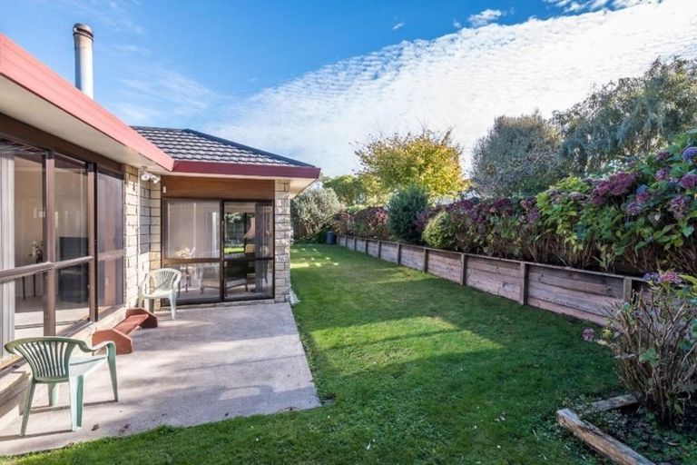 Photo of property in 15 Cedar Drive, Paraparaumu Beach, Paraparaumu, 5032