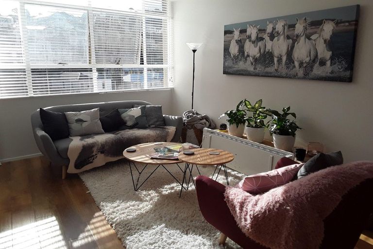 Photo of property in Hume House, 30/152 The Terrace, Wellington Central, Wellington, 6011