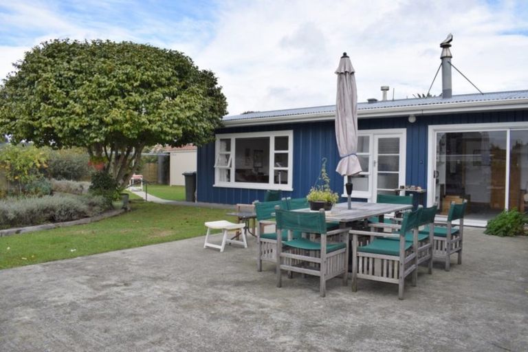 Photo of property in 24 Lemon Street, Otaki, 5512