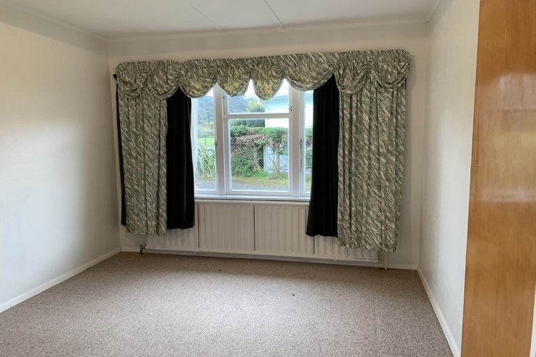 Photo of property in 71 Wood Street, Wainuiomata, Lower Hutt, 5014