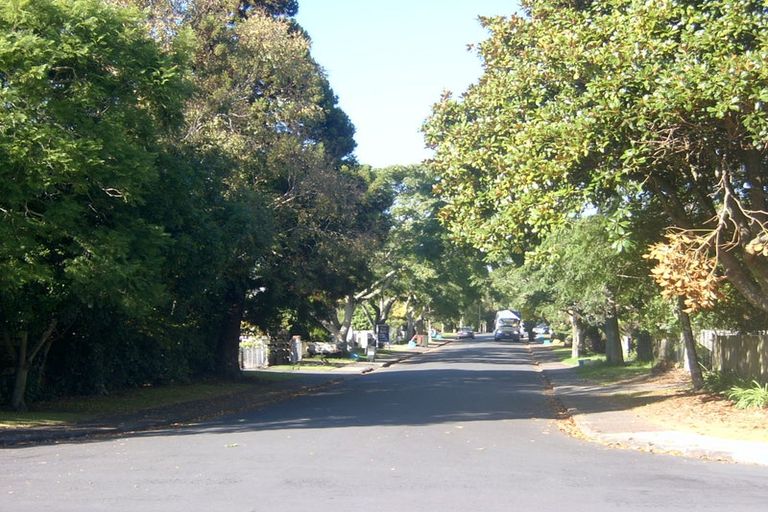 Photo of property in 4 Motuora Road, Manly, Whangaparaoa, 0930