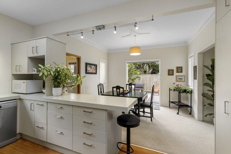 Photo of property in 5 Meadows Avenue, Waiwhetu, Lower Hutt, 5010