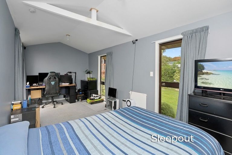 Photo of property in 10 Matenga Street, Waikanae, 5036