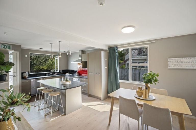 Photo of property in 3 Tui Road, Raumati Beach, Paraparaumu, 5032