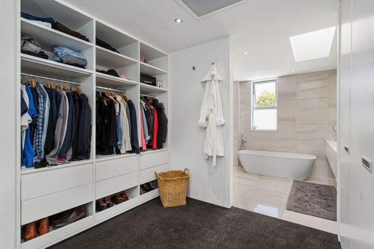 Photo of property in 39 Weka Street, Fendalton, Christchurch, 8041