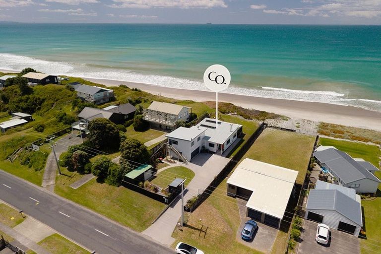 Photo of property in 103 Pukehina Parade, Pukehina, Te Puke, 3189