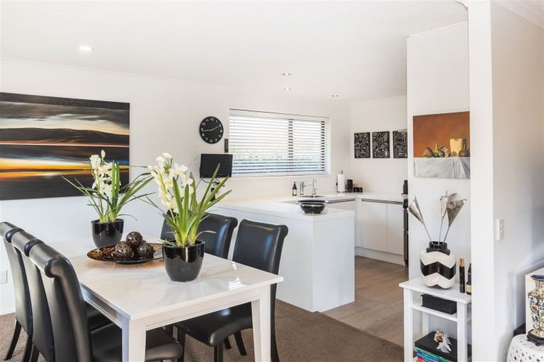 Photo of property in 1/31a Lansbury Avenue, Strowan, Christchurch, 8052