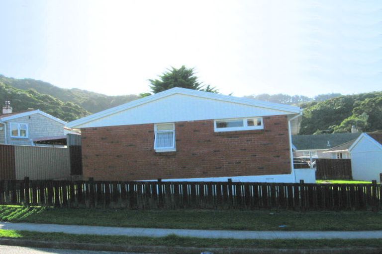 Photo of property in 36 Mahinawa Street, Takapuwahia, Porirua, 5022