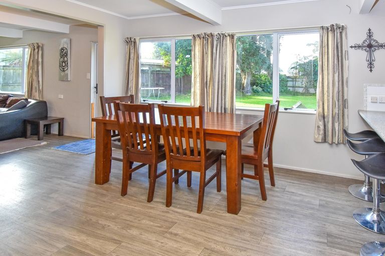 Photo of property in 31 Brentford Place, Manurewa, Auckland, 2102