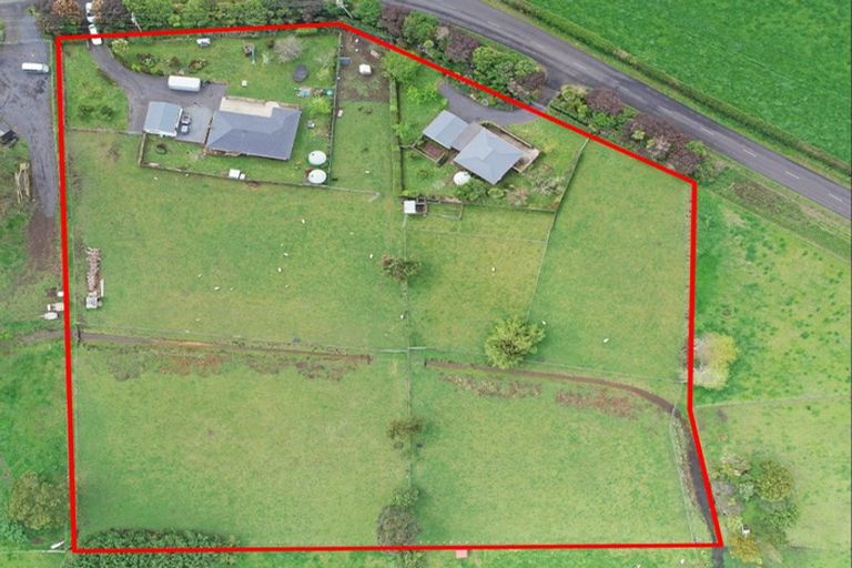 Photo of property in 210 Morrison Road, Pukekawa, Tuakau, 2696