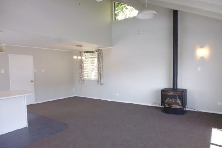 Photo of property in 10 Gainsborough Grove, Belmont, Lower Hutt, 5010