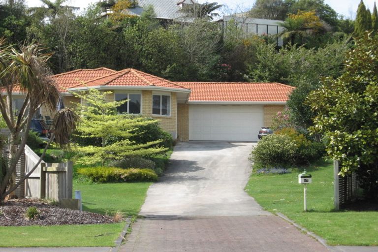 Photo of property in 17 Capricorn Place, Kawaha Point, Rotorua, 3010