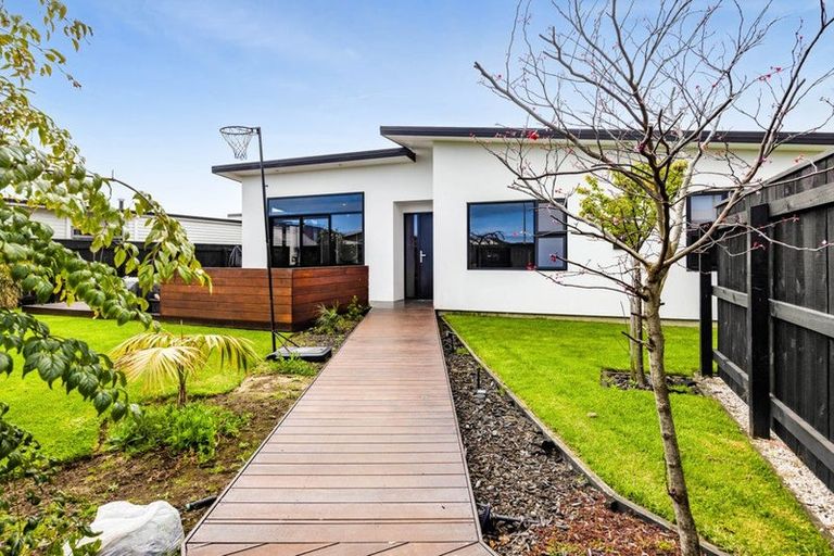 Photo of property in 52a Dillon Drive, Bell Block, New Plymouth, 4312