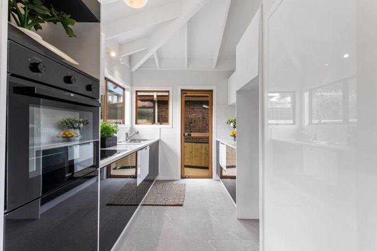 Photo of property in 3/5 Pullum Street, Birkenhead, Auckland, 0626