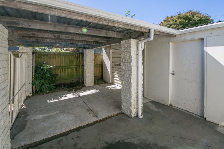 Photo of property in 46 Hawthornden Road, Avonhead, Christchurch, 8042