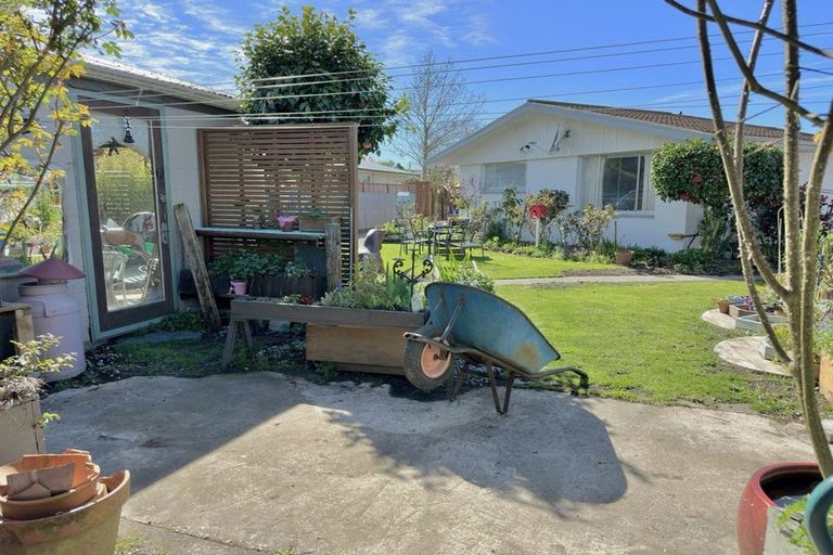 Photo of property in 37 Kinley Street, Rangiora, 7400