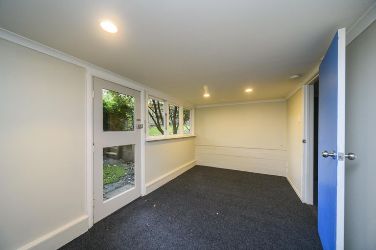 Photo of property in 192 Victoria Avenue, Hokowhitu, Palmerston North, 4410