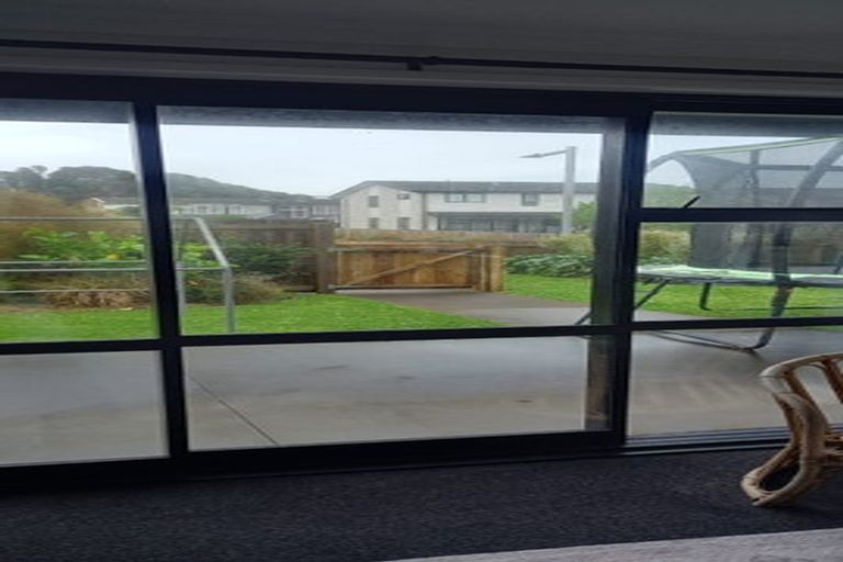 Photo of property in 17 Discovery Place, Marfell, New Plymouth, 4310